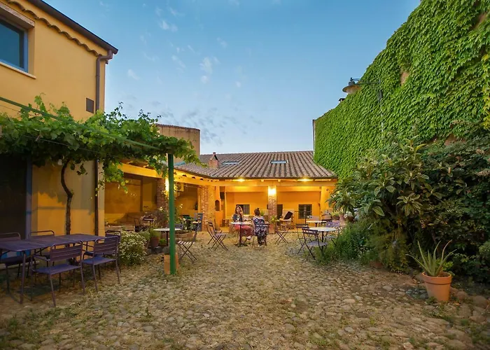 Ventanas Bed & Breakfast 3*